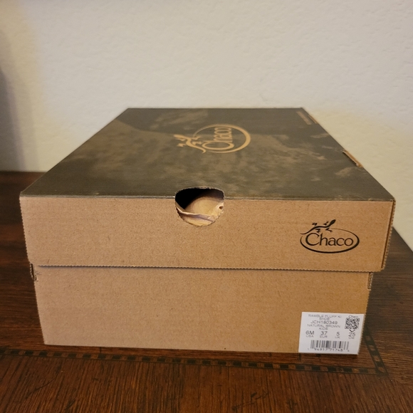 Kids Chaco Shoes - Picture 3 of 3